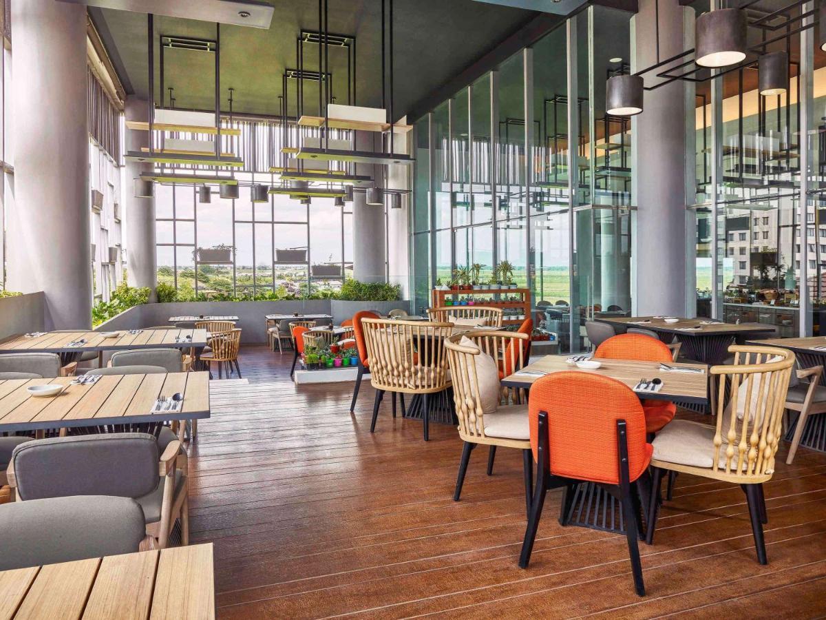 Novotel Karawang Exterior photo