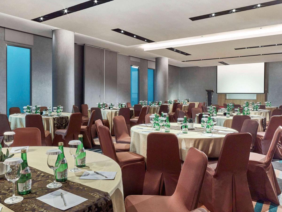 Novotel Karawang Exterior photo