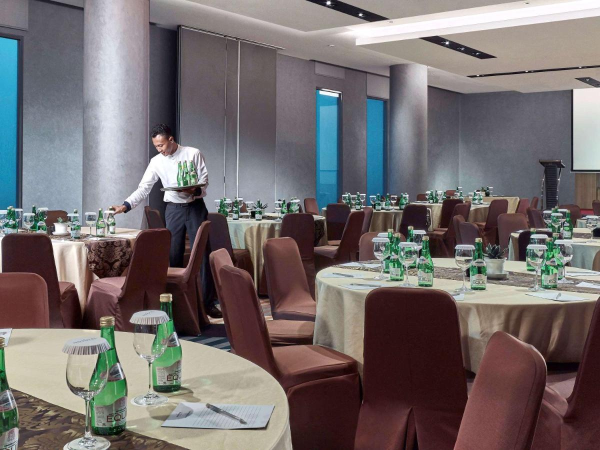 Novotel Karawang Exterior photo