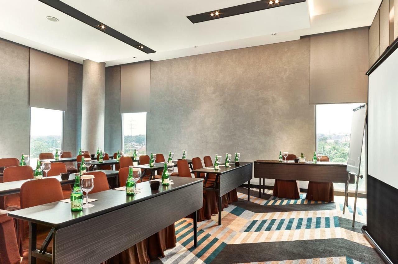 Novotel Karawang Exterior photo